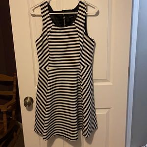 Express dress size M